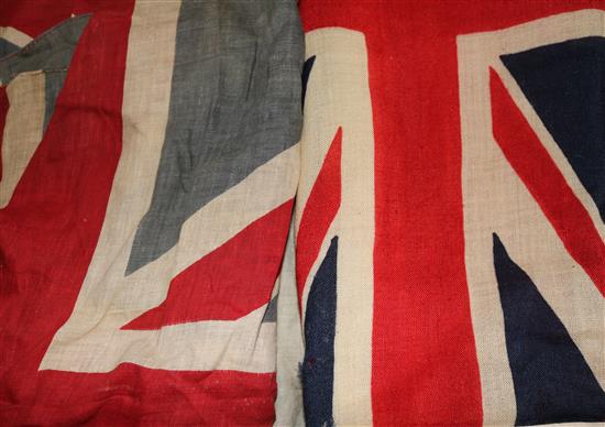 4 Union flags